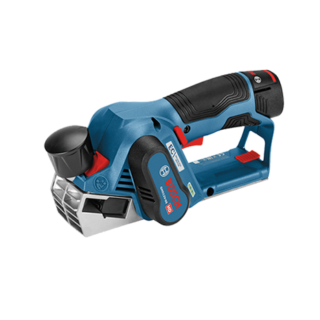 Un rabot sans fil bleu Bosch Professional est posé sur un fond blanc.